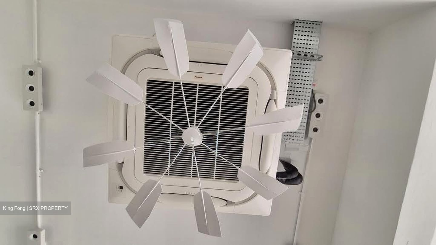 Cashew MRT (D23), Retail #558857601